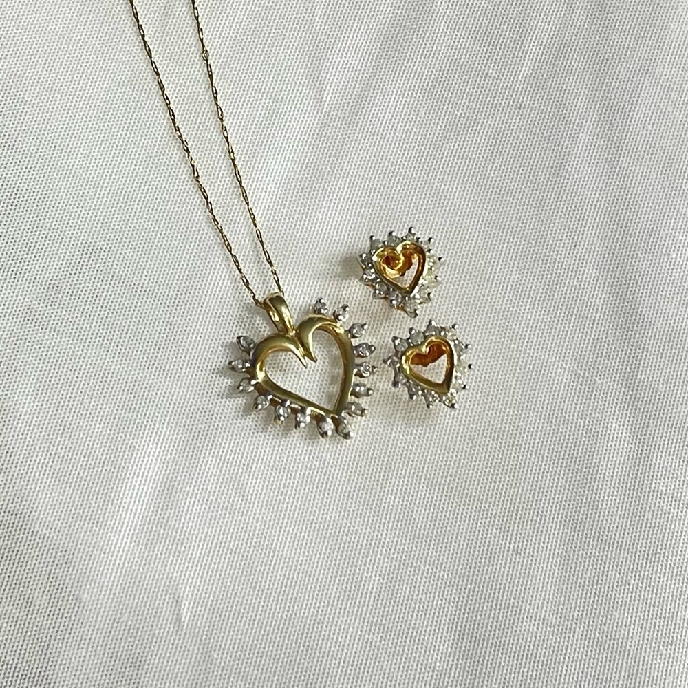 10K Gold white shapphire Earrings & diamond necklace set